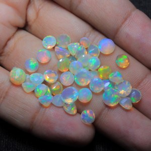 Ópalo facetado de 6 mm, ópalo etíope natural, corte brillante, gema multicolor con juego de color y fuego, ópalo suelto para la fabricación de joyas - Product Image 5
