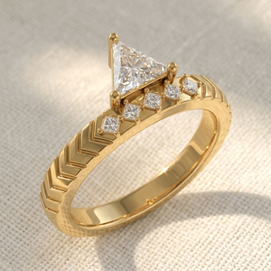 Anillo de Oro Amarillo de 14K con Diamante Cultivado en Laboratorio Certificado por IGI, Corte Triangular, Piedras Laterales Princesa, Anillo Clásico de Compromiso y Boda para Regalo - Product Image 4