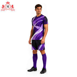ชุดเสื้อฟุตบอลสีม่วงแบบซับลิเมชั่นสำหรับผู้ชาย พร้อมกางเกงขาสั้น ผ้าโพลีเอสเตอร์ระบายอากาศ ชุดยูนิฟอร์มฟุตบอลสำหรับผู้ใหญ่ - Product Image 2