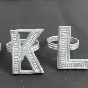 Élégant anneau de serviette en aluminium avec lettre I J K L, pièce unique, boucle de serviette en métal alphabet pour vaisselle de table personnalisée pour dîner - Product Image 4