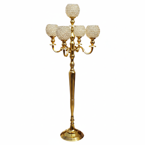 เชิงเทียนอะลูมิเนียมสีทองเงาสำหรับทางเข้างานแต่งงาน ประดับคริสตัลทรงกลมแบบเพชร พร้อมเชิงเทียนตั้งพื้นสีทองสำหรับขาย - Product Image 1