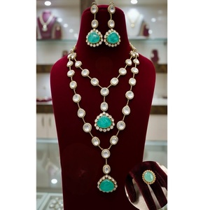 ชุดสร้อยคอยาวพร้อมต่างหูประดับมอสซาไนต์คู่เคลือบทองคุณภาพพรีเมียม ดีไซน์หรูหรา สำหรับผู้หญิง คอลเลคชั่นสำหรับงานแต่งงาน - Product Image 3