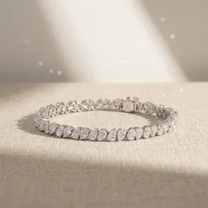 สร้อยข้อมือเทนนิสทองคำขาว 18K จาก LILABA ENTERPRISE ประดับเพชรทรงลูกแพร์เพาะเลี้ยงในห้องปฏิบัติการ ระดับความสะอาด VVS2 สี F ได้รับการรับรองจาก IGI กำลังเป็นที่นิยม - Product Image 2