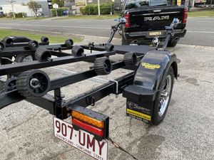 Remolque doble para motos acuáticas, apto para todas las embarcaciones personales de 2-3 plazas, galvanizado y con recubrimiento en polvo. - Product Image 5