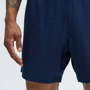 Pantalones cortos transpirables y de diseño moderno para hombre, ideales para el verano, con un enfoque en la apariencia moderna y a la moda / Ropa casual para hombre con logotipo. - Product Image 3