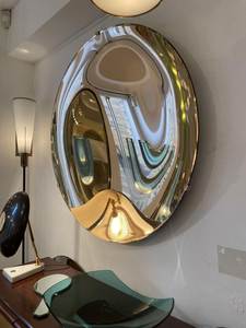 Modern <b>Round</b> <b>Wall</b> <b>Mirror</b> With Gold Metal Frame Polished Surface Design - Product Image 1