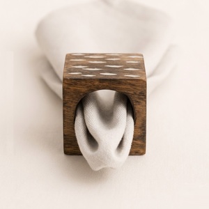 Anillo para Servilletas de Madera de Mango Hecho a Mano con Elegante Diseño de Incrustaciones de Hueso, Decoración de Mesa Ecológica para Bodas y Restaurantes de Hoteles - Product Image 5