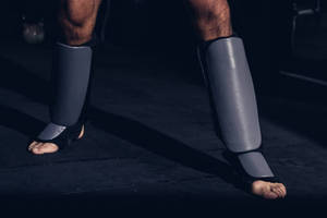 Protège-tibias RX Sports en polyester/coton/EVA – Protection professionnelle pour la boxe, le taekwondo et le MMA – Protections de jambe et de voûte plantaire - Product Image 2