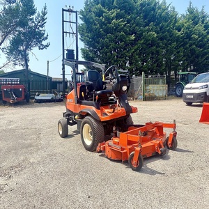 เครื่องตัดหญ้าแบบนั่งขับ Kubota F2890 คุณภาพพรีเมียม เครื่องยนต์ 2 จังหวะ 125 ซีซี แรงสูง ความเร็วเดินหน้า 10 กม./ชม. เหมาะสำหรับพื้นที่สนามหญ้าขนาดใหญ่ - Product Image 1