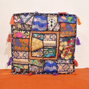 Nueva llegada de cojines de suelo bohemios PUF cuadrado indio hecho a mano Patchwork Vintage funda de Cojín cuadrado - Product Image 4