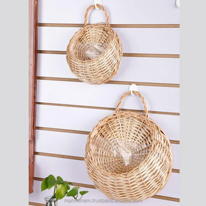 Macetas y jardineras decorativas para colgar en la pared de fabricante vietnamita para uso doméstico o de oficina - Product Image 1