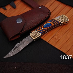 Couteau pliant artisanal en acier Damas, manche en bois, couteau de poche, couteau de camping, de chasse, EDC, avec étui en cuir - Product Image 1