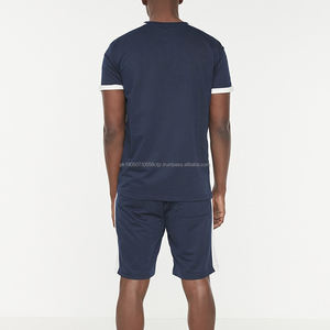 T-shirts et shorts d'entraînement personnalisés OEM pour hommes vêtements de sport Slim Fit Twinsets 100% coton Ensemble double sweat pour hommes vente en gros - Product Image 4