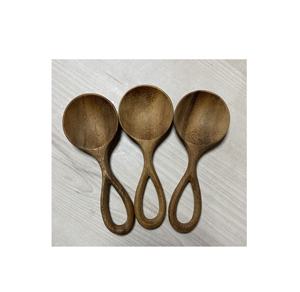 Cuchara de madera Utensilio de cocina de madera de coco Premium para mezclar y comer Uso Vietnam - Product Image 2