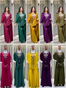Traje Salwar Étnico de Diseñador para Mujer con Cuello y Mangas Bordadas, Corte Holgado, Ropa Casual - Product Image 5