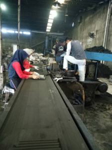 Meilleur charbon de bois de noix de coco 100% de haute qualité pour chicha/narguilé BRIQUETTE de haute qualité fabriquée à partir de motif NATURE de coquille de noix de coco (Cube) - Product Image 4