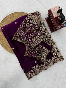 Sari Tradicional de Seda Pesada Fendi con Bordado de Lentejuelas y Blusa a Juego, Diseño de Autor, Aspecto Lujoso, Sin Arrugas - Product Image 1