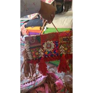 Nouveautés : Sacs à main aux motifs culturels indiens, idées cadeaux, sacs en coton brodés tendance, prix de gros, sacs pour filles, tendance - Product Image 1