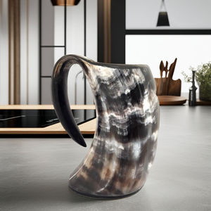 Taza de cuerno de búfalo hecha a mano, forma natural, tallada con temática animal, arte coleccionable, artesanía buraq - Product Image 3