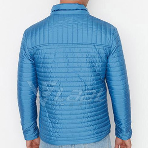Veste matelassée pour homme au design moderne, en tissu doux et isolant, idéale pour le style urbain, confortable et élégante. - Product Image 3
