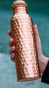 Botella de Agua de Cobre, Artículos de Bebida con Marca de Estilo de Vida, para Logotipo Personalizado, Promoción Empresarial e Identidad Comercial - Product Image 3