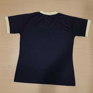 เสื้อยืดคอวีพิมพ์ลายแบบเต็มตัวสำหรับผู้ชายและผู้หญิง สไตล์ลำลองสำหรับเล่นกีฬา - Product Image 2