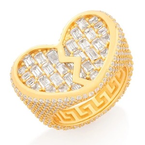 Anillo de Diamantes en Oro Amarillo de 14K, Pieza de Joyería Fina para Hombre, con Motivo de Corazón Roto Estructural Incrustado - Product Image 2