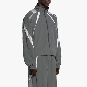 High Street Fashion Wear Apparel Supplier Sporty Reflective Stripes Nylon Windbreaker Outdoor Sports Gym Training Wind Jacket - Product Image 4