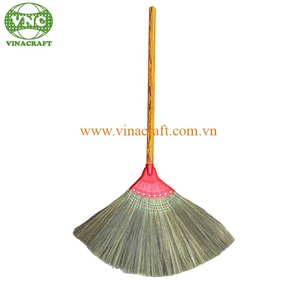 Balai à herbe naturelle VINACRAFT JSC Vietnam, 39,3 pouces, avec manche en bois PVC, modèle 260421, pour le balayage et le nettoyage - Product Image 5