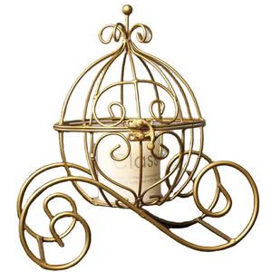 Bougeoir en métal de conception attrayante support Antique conception or finition métal Cage à la main T lumière bougeoir - Product Image 1