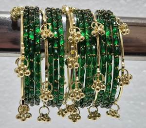 Precio al por mayor Pulseras de moda estilo Jingle, tradicionales y de tendencia para boda, con dijes Jhumki Ghungroo Kashimiri en tono plateado y perlas - Product Image 4