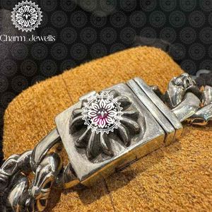 ชาร์ม จิวเวลส์นาฬิกาข้อมือผู้ชายสแตนเลส กระจกสีส้ม หรูหรา สไตล์วินเทจ ระบบกลไกแบบอนาล็อก ตัวล็อคแบบผีเสื้อ ตัวเรือนขนาด 40 มม. - Product Image 4