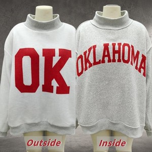 เสื้อสเวตเชิ้ตผู้หญิงทรงโอเวอร์ไซส์ ผลิตตามแบบ OEM ปักลายตัวอักษรด้านหน้า พิมพ์ลาย ผลิตจากผ้าฝ้าย 100% เป็นมิตรต่อสิ่งแวดล้อม ใส่ได้สองแบบ อุ่นสบายสำหรับฤดูหนาว - Product Image 1