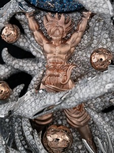 Pendentif de luxe en argent sterling plaqué, thème croix chrétienne, personnage de dessin animé, sphère de pierre précieuse bleue, accents de diamants - Product Image 5