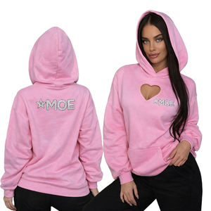 Sweat à capuche tendance pour femme avec découpe en forme de cœur, logo personnalisé en strass sur la poitrine, style streetwear, fournisseur de sweats à capuche pour femme - Product Image 4
