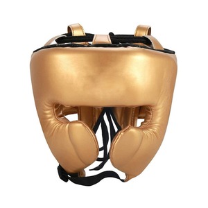 Protector de cabeza color dorado hecho a medida, de alta calidad, hecho con cuero vacuno 100% genuino para entrenamiento y combate de MMA y kickboxing. - Product Image 1