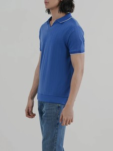 Chemise en tricot bleue pour homme, manches courtes, coupe classique, logo sur le devant, confortable, décontractée, couleur unie, col rond - Product Image 2