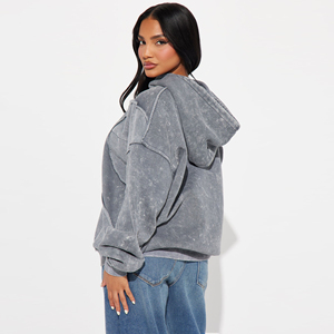 Sweat à capuche oversize pour femme, effet usé, en coton épais, intérieur molleton doux, poignets côtelés, style streetwear moderne - Product Image 3