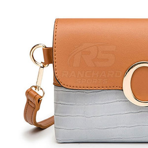 กระเป๋าถือหนังผู้หญิงสมัยใหม่ หนังนุ่ม กระเป๋าสะพายไหล่ดีไซน์ทันสมัย จุของได้เยอะ ของตกแต่งแฟชั่นเก๋ไก๋ สำหรับการช้อปปิ้งและการเดินทาง - Product Image 5