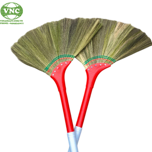 Balai en paille vietnamien haut de gamme, authentique, fait main, avec tête en herbe naturelle - Product Image 6