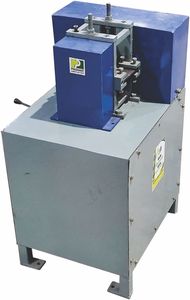 เครื่องแปรรูปไม้ไผ่ขนาดกะทัดรัดและทรงพลัง ตัดไม้ไผ่ได้อย่างมั่นคงจากอินเดีย - Product Image 3