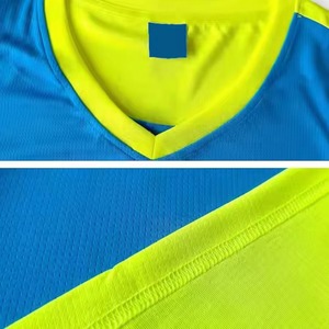 Ensemble d'uniformes de basketball personnalisés bleu et vert lime, unisexe, maillot et short vierges pour sublimation, respirant, séchage rapide, 100% coton, pour équipe - Product Image 3