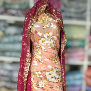 Dirac de mariée somalienne Maqbal de conception unique de qualité douce avec de superbes paillettes dorées florales blanches pour les femmes robes de soirée - Product Image 1