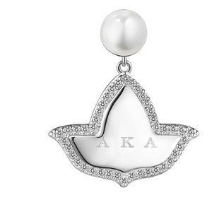 Boucles d'oreilles pendantes en forme de feuille avec perles blanches argentées et garniture en cristal, design élégant, bijoux de mode pour femmes - Product Image 2