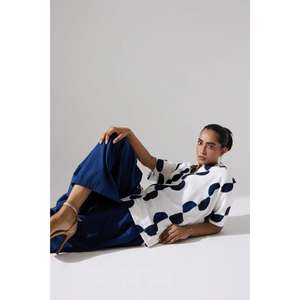 Ensemble élégant pour femmes : chemisier imprimé et pantalon palazzo à jambes larges - Product Image 3