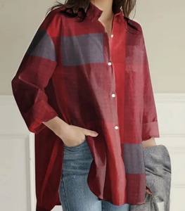 Blusa Casual para Mujer, de Poliéster/Algodón, Manga Larga, Cuello Camisero, Abertura Lateral, con Logotipo Bordado en la Parte Delantera, para Primavera/Verano - Product Image 3