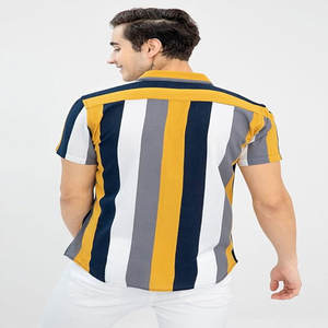 Vente en gros de chemises à manches courtes avec logo personnalisé boutonné dernier modèle de chemises élégantes pour hommes, à prix réduit - Product Image 3