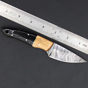 Couteaux de chasse Damas faits main de qualité supérieure, manche en os OEM, dureté élevée, vente en gros en grande quantité, prix de gros - Product Image 4