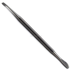Pousse-cuticules double extrémité en acier inoxydable, nettoyeur d'ongles réutilisable, outil professionnel de manucure et pédicure pour nail art - Product Image 3
