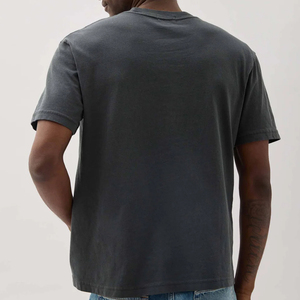 T-shirt pour homme à coupe classique de qualité supérieure, 100% coton, manches courtes, respirant, col côtelé, tissu doux au toucher, étiquette privée personnalisée OEM/ODM - Product Image 3